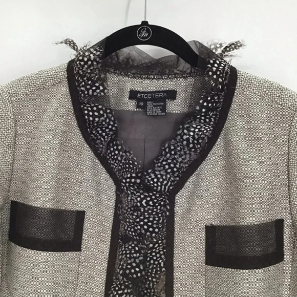 ETCETERA Collection Women’s Feathered & Mesh Trim Blazer - Picture 3 of 9